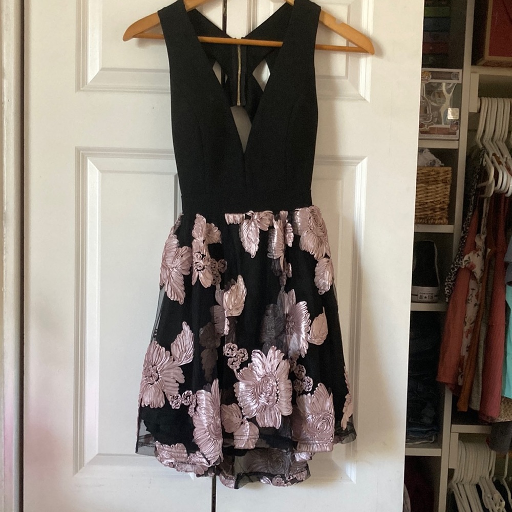 A’GACI floral cutout homecoming/prom dance dress size small